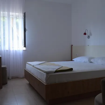 Apartments Tmv Dragovic Sveti Stefan Room photo